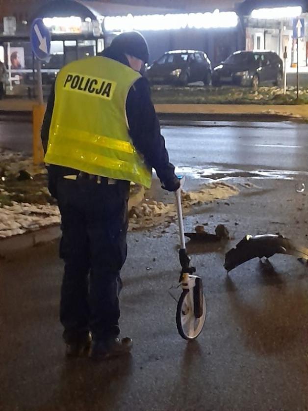 Bez uprawnień, po alkoholu i narkotykach. 19-letnia pasażerka nie żyje